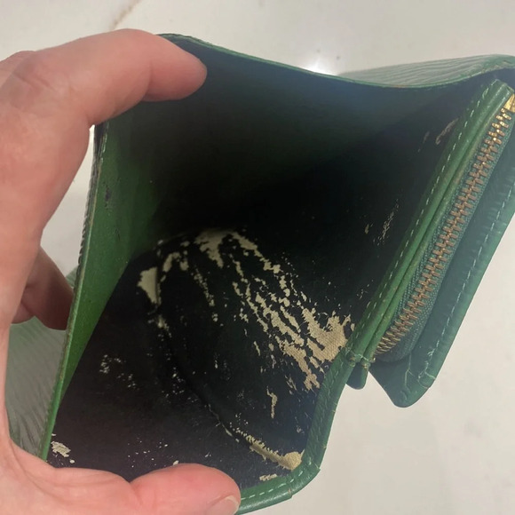 Louis Vuitton LV Green Leather Wallet Vintage EPI - Picture 10 of 11